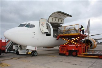 Boeing 737-300 QC